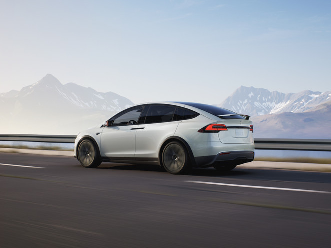 Range of tesla model x sales